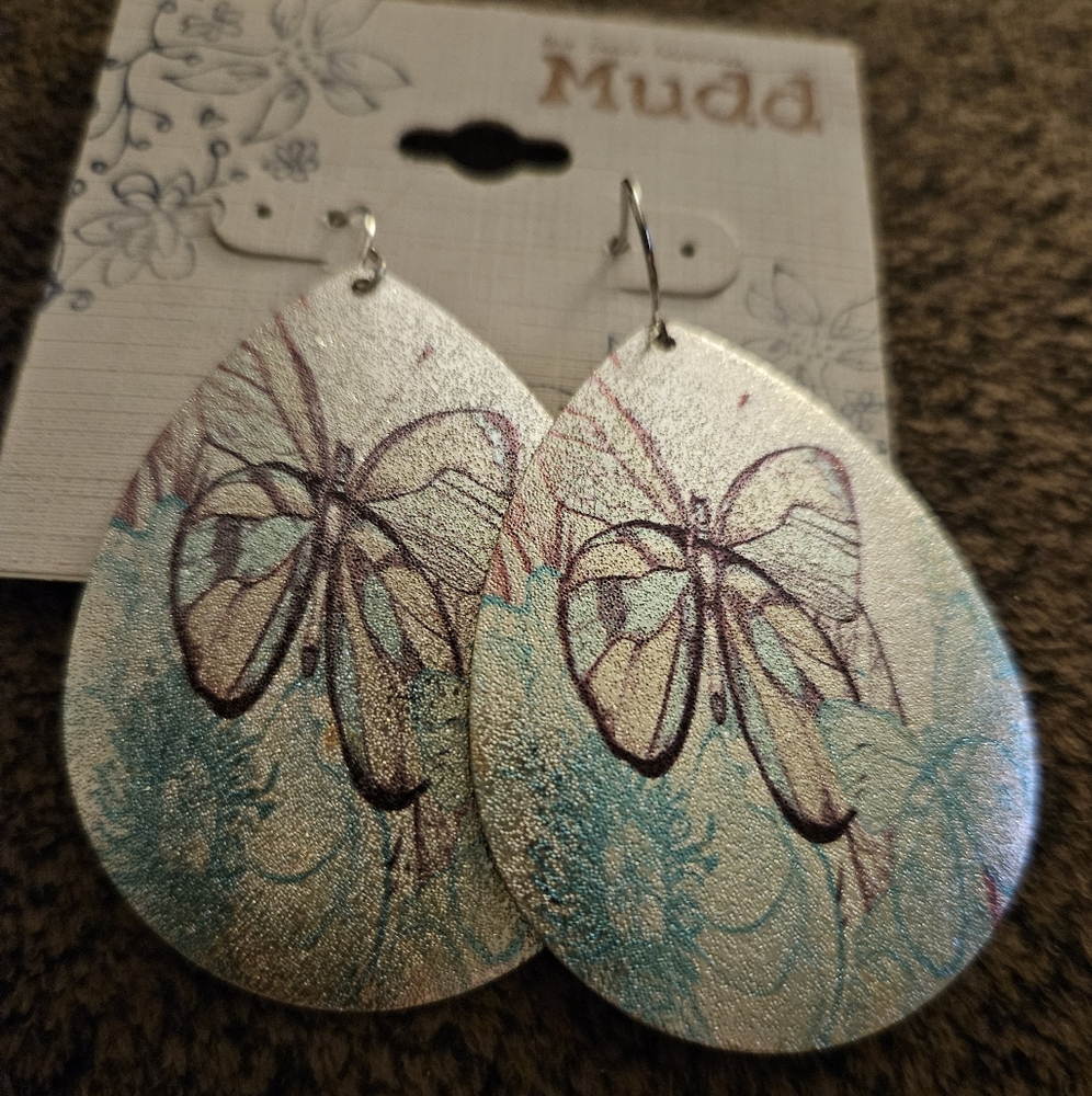 Mudd Butterfly Teardrop Earrings - Picture 1 of 3